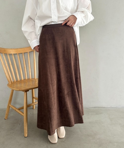 MYMOOD.（マイムード）の「ベロアロングスカート（スカート・レディース・ベージュ/ブラウン/ブラック・FREE）」の11枚目の写真