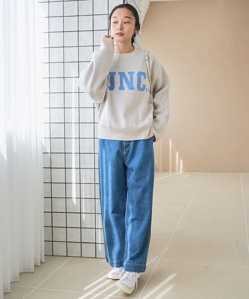 DISCUS ATHLETIC（ディスカス　アスレチック）の「【WEB限定・DISCUS（ディスカス）】 カレッジロゴジャガードニット①（ニット/セーター・レディース・ライトブルー/オフホワイト・M/L）」の4枚目の写真