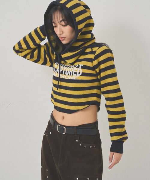 WHO'S WHO gallery(フーズフーギャラリー)の「2WAY ロゴボーダーフーディニット(ニット/セーター・レディース・チャコールグレー/ブラウン/イエロー・FREE)」の7枚目の写真