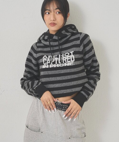 WHO'S WHO gallery(フーズフーギャラリー)の「2WAY ロゴボーダーフーディニット(ニット/セーター・レディース・チャコールグレー/ブラウン/イエロー・FREE)」の22枚目の写真