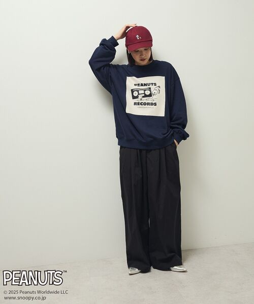 PEANUTS(ピーナッツ)の「■PEANUTS スヌーピーミニ刺繍キャップ(キャップ・レディース・ブラック/ボルドー・FREE)」の4枚目の写真