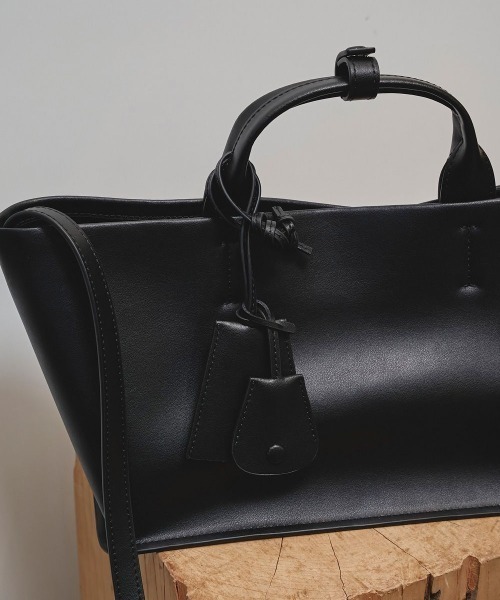 TODAYFUL（トゥデイフル）の「[TODAYFUL/トゥデイフル] USEFUL M 2WAY レザーバッグ（トートバッグ・レディース・ブラック・F）」の10枚目の写真