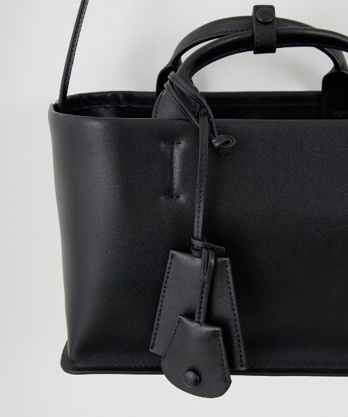 TODAYFUL（トゥデイフル）の「[TODAYFUL/トゥデイフル] USEFUL M 2WAY レザーバッグ（トートバッグ・レディース・ブラック・F）」の18枚目の写真