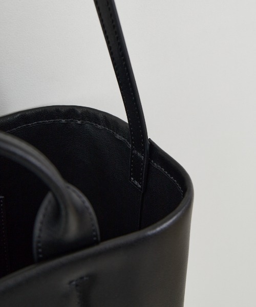 TODAYFUL（トゥデイフル）の「[TODAYFUL/トゥデイフル] USEFUL M 2WAY レザーバッグ（トートバッグ・レディース・ブラック・F）」の15枚目の写真