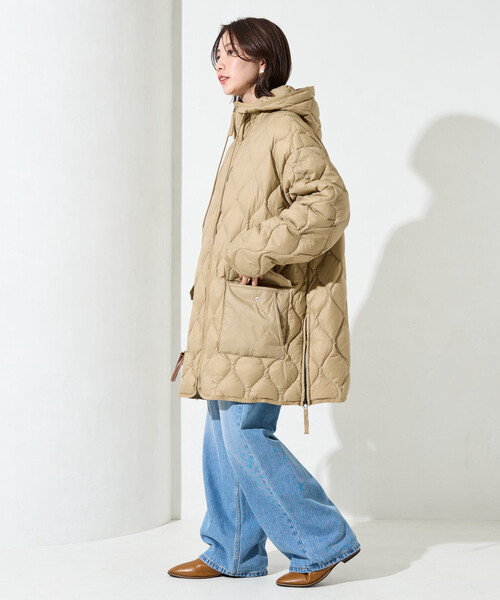 FREAK'S STORE（フリークスストア）の「限定展開 TAION × FREAK'S STORE/タイオン 別注 フード ミドル丈 ソフト ダウンコート（ダウンジャケット/コート・レディース・ブラック/オリーブ/ベージュ・ﾌﾘ-）」の12枚目の写真