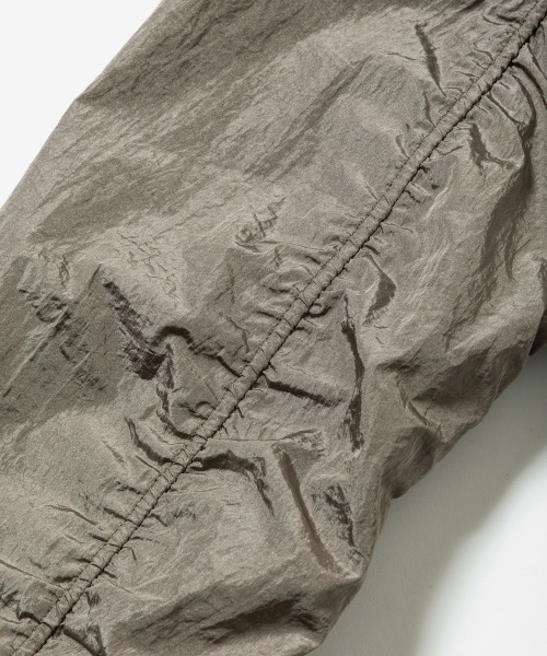 rehacer（レアセル）の「rehacer : Shrink MA-1 Jacket / シュリンク MA-1 ジャケット（MA-1・レディース・グレイッシュベージュ/ブルー/ブラック・SMALL）」の19枚目の写真