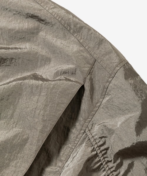 rehacer（レアセル）の「rehacer : Shrink MA-1 Jacket / シュリンク MA-1 ジャケット（MA-1・レディース・グレイッシュベージュ/ブルー/ブラック・SMALL）」の20枚目の写真