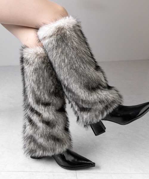 me+em select(ミームセレクト)の「【 2color 】ミックスフェイクファーロングカバーブーツ / mix fake fur long cover boots(ブーツ・レディース・ブラック/ベージュ・37/38/39/40)」の10枚目の写真