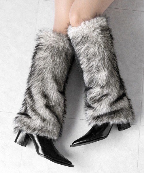 me+em select(ミームセレクト)の「【 2color 】ミックスフェイクファーロングカバーブーツ / mix fake fur long cover boots(ブーツ・レディース・ブラック/ベージュ・37/38/39/40)」の16枚目の写真