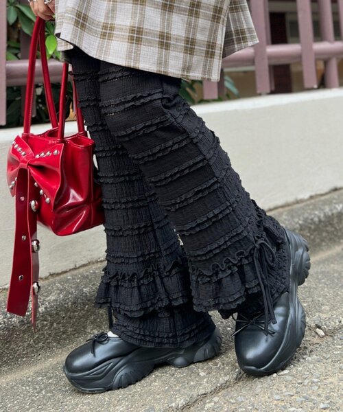 w closet(ダブルクローゼット)の「フリルリボンロングパンツ(その他パンツ・レディース・ブラック/オフホワイト/グリーン・SMALL/MEDIUM)」の13枚目の写真