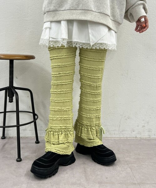 w closet(ダブルクローゼット)の「フリルリボンロングパンツ(その他パンツ・レディース・ブラック/オフホワイト/グリーン・SMALL/MEDIUM)」の19枚目の写真