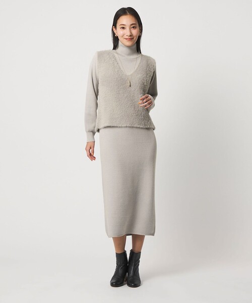A DAY IN THE LIFE UNITED ARROWS(アデイインザライフユナイテッドアローズ)の「フェザーベスト+ハイネックワンピース <A DAY IN THE LIFE>(ワンピース・レディース・ライトグレー/ダークグレー/ネイビー・FREE)」の2枚目の写真