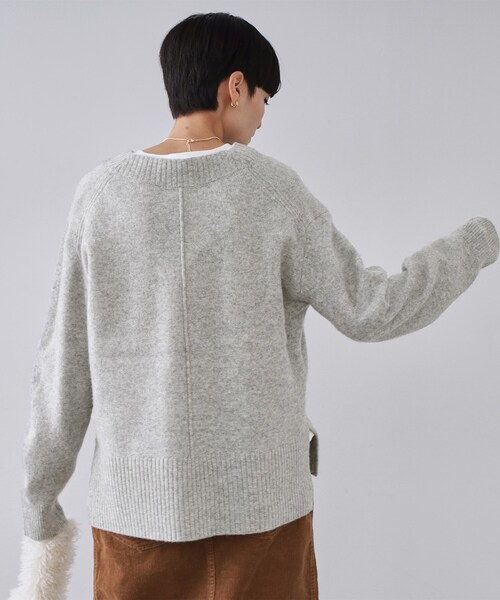 リラクシーVネックミドルゲージニット【洗える】（ニット/セーター