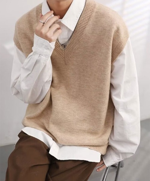 セール】Vネックニットベスト（ベスト）｜SallyLunn（サリーラン）の