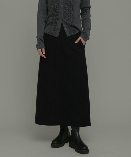 URBAN RESEARCH Sonny Label(アーバンリサーチサニーレーベル)の「『UR TECH』蓄熱ジャージーIラインスカート(スカート・レディース・ブラック/アイボリー/グレー・FREE)」の1枚目の写真