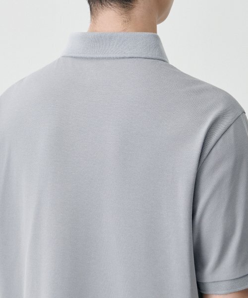 MUSINSA STANDARD(ムシンサスタンダード)の「【クールタンダード】ピケポロシャツ【ライトグレー】(ポロシャツ・メンズ・その他・X-LARGE/XX-LARGE/XXX-LARGE)」の4枚目の写真