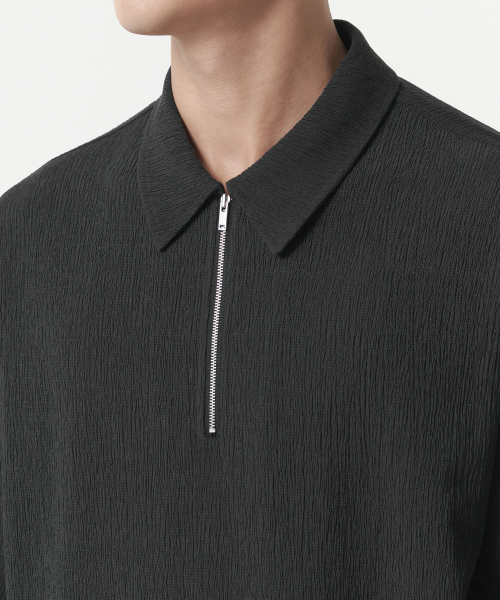 MUSINSA STANDARD（ムシンサスタンダード）の「クリンクルリラックスハーフジップシャツ[ダークグレー]（Tシャツ/カットソー・メンズ・その他・XX-LARGE/MEDIUM/X-LARGE/LARGE）」の4枚目の写真