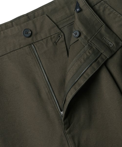 MUSINSA STANDARD（ムシンサスタンダード）の「カーブドワイドチノパンツ [カーキ]（その他パンツ・メンズ・その他・40/38/42/36/34/32/30/31/33/26/27/28/29）」の20枚目の写真