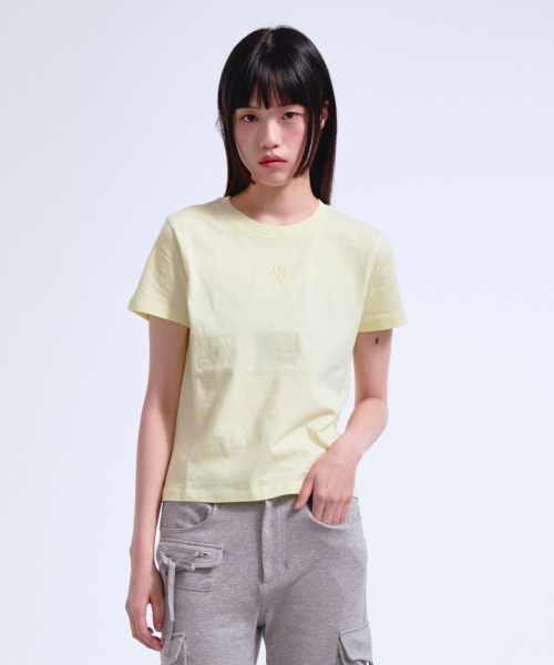 PRENDA(プレンダ)の「ミニ PRDA クルーネック Tシャツ レモン(Tシャツ/カットソー・レディース・その他・FREE)」の1枚目の写真