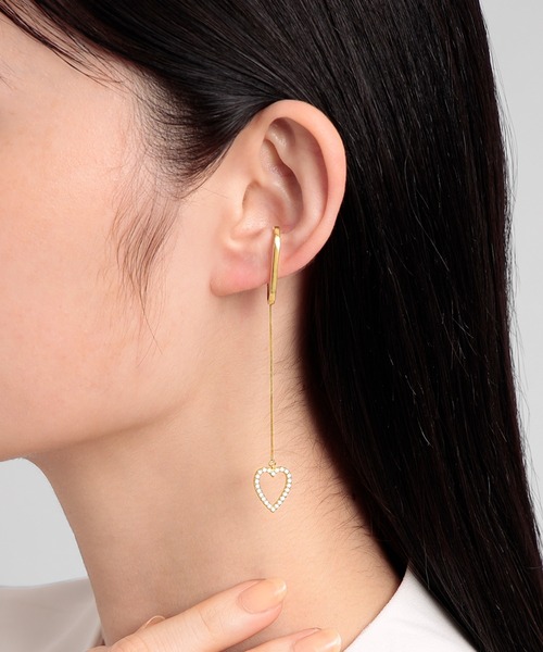 PLUS VENDOME（プラス ヴァンドーム）の「FINELINETATTOO_heart イヤーカフ（イヤリング・レディース・イエローゴールド・ONE SIZE）」の4枚目の写真