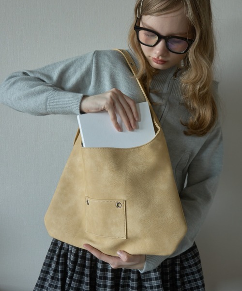 Birthday room(バースデイルーム)の「フェイクレザーベルトバッグ/Faux leather belt bag(ショルダーバッグ・レディース・イエロー/ブラウン/ブラック・FREE)」の11枚目の写真