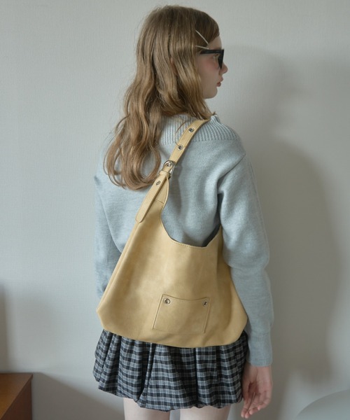 Birthday room(バースデイルーム)の「フェイクレザーベルトバッグ/Faux leather belt bag(ショルダーバッグ・レディース・イエロー/ブラウン/ブラック・FREE)」の17枚目の写真