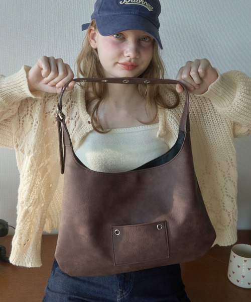 Birthday room(バースデイルーム)の「フェイクレザーベルトバッグ/Faux leather belt bag(ショルダーバッグ・レディース・イエロー/ブラウン/ブラック・FREE)」の7枚目の写真