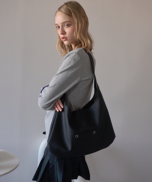 Birthday room(バースデイルーム)の「フェイクレザーベルトバッグ/Faux leather belt bag(ショルダーバッグ・レディース・イエロー/ブラウン/ブラック・FREE)」の4枚目の写真