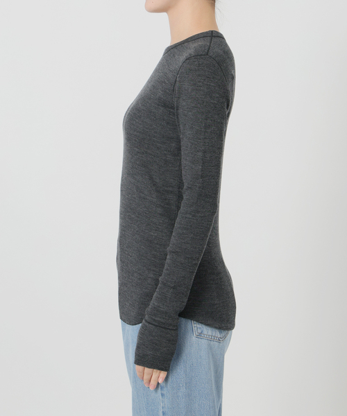 IENA LA BOUCLE（イエナラブークル）の「IENA LA BOUCLE ウールテレコクルーネックプルオーバー（Tシャツ/カットソー・レディース・チャコールグレー/レッド・FREE）」の15枚目の写真