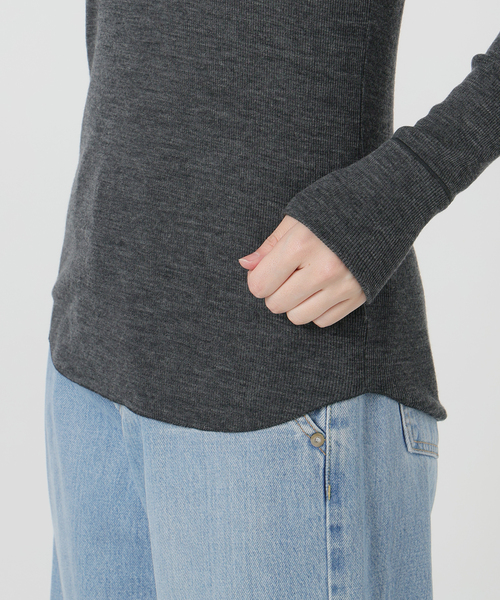 IENA LA BOUCLE（イエナラブークル）の「IENA LA BOUCLE ウールテレコクルーネックプルオーバー（Tシャツ/カットソー・レディース・チャコールグレー/レッド・FREE）」の19枚目の写真