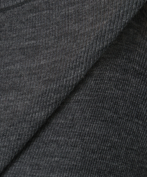 IENA LA BOUCLE（イエナラブークル）の「IENA LA BOUCLE ウールテレコクルーネックプルオーバー（Tシャツ/カットソー・レディース・チャコールグレー/レッド・FREE）」の20枚目の写真