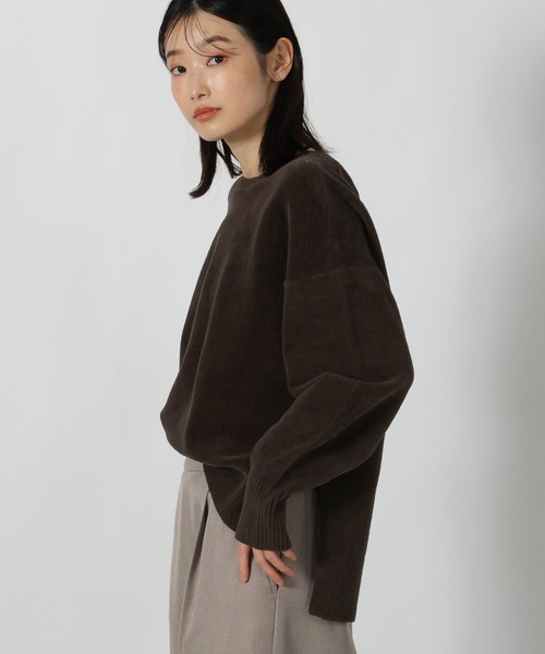 LAKOLE(ラコレ)の「シェニールクルーネックニットプルオーバー / 613121(ニット/セーター・レディース・グレイッシュベージュ/レッド/ブラウン/ネイビー・FREE)」の7枚目の写真