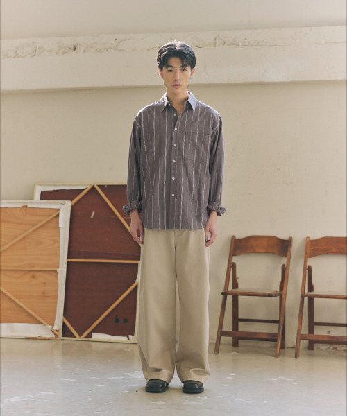 NONBLANK(ノンブランク)の「クラフトウォッシングストライプシャツ_ワイン(シャツ/ブラウス・メンズ・バーガンディー・MEDIUM/LARGE/X-LARGE)」の11枚目の写真