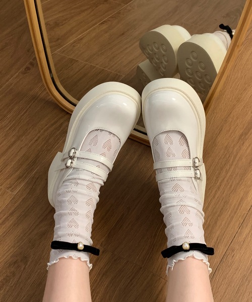 Lace Ladies(レースレディース)の「パテント調 ダブル ストラップ 厚底 ヒール パンプス(パンプス・レディース・ブラック/アイボリー・22.5cm/23cm/23.5cm/24cm/25cm/24.5cm)」の11枚目の写真