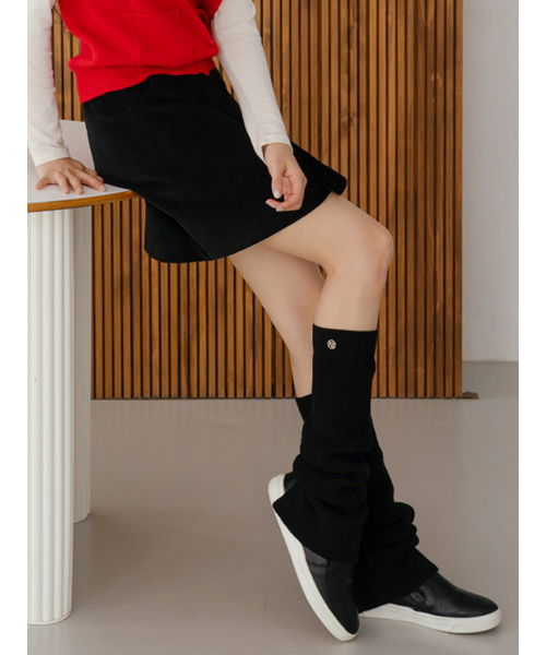 NITINA(ニティナ)の「コーデュロイスカートBK(スカート・レディース・ブラック・SMALL/MEDIUM)」の2枚目の写真