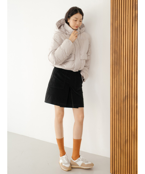 NITINA(ニティナ)の「コーデュロイスカートBK(スカート・レディース・ブラック・SMALL/MEDIUM)」の6枚目の写真