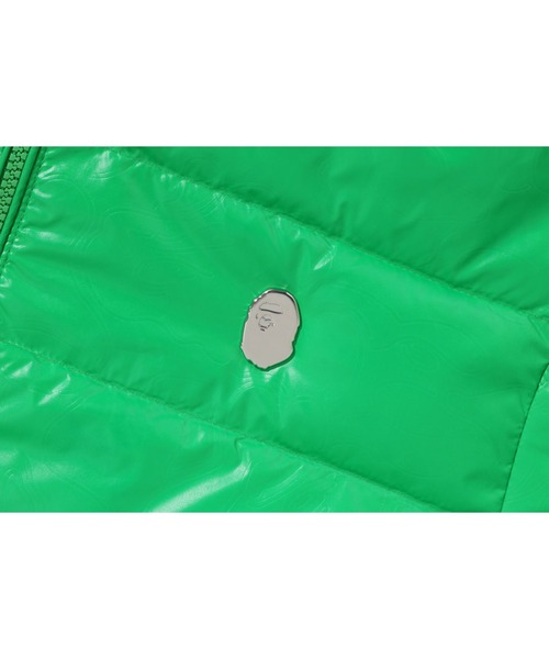 A BATHING APE（アベイシングエイプ）の「LINE CAMO DEBOSSED REGULAR FIT DOWN JACKET（ダウンジャケット/コート・メンズ・ブラック/グリーン・X-LARGE/SMALL/MEDIUM/LARGE/XX-LARGE）」の8枚目の写真