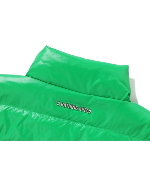A BATHING APE（アベイシングエイプ）の「LINE CAMO DEBOSSED REGULAR FIT DOWN JACKET（ダウンジャケット/コート・メンズ・ブラック/グリーン・X-LARGE/SMALL/MEDIUM/LARGE/XX-LARGE）」の12枚目の写真