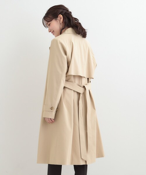 SHOO・LA・RUE（シューラルー）の「【S-LL/撥水】通勤や学校行事にも ロングトレンチコート（トレンチコート・レディース・ベージュ/ネイビー・01/02/03/04）」の4枚目の写真