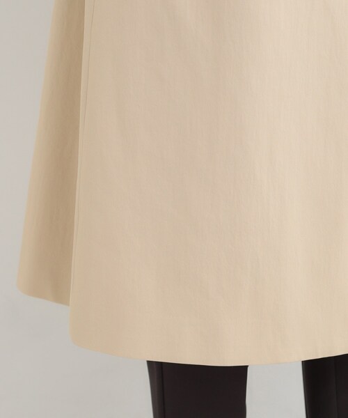 SHOO・LA・RUE（シューラルー）の「【S-LL/撥水】通勤や学校行事にも ロングトレンチコート（トレンチコート・レディース・ベージュ/ネイビー・01/02/03/04）」の21枚目の写真