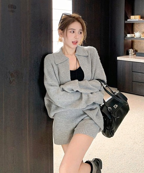 inst.ALL(インストール)の「ゆったりスキッパーニットトップス×ショートパンツセット(ニット/セーター・レディース・ネイビー/グレー/チャコールグレー・M)」の1枚目の写真