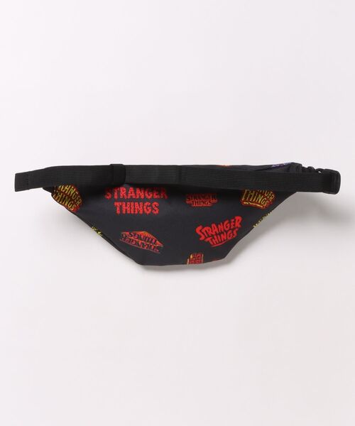 JANSPORT(ジャンスポーツ)の「【JANSPORT/ジャンスポーツ】【JANSPORT X STRANGER THINGS】SWING WAISTPACK ST LOGO - STRANGER THINGS LOGOS 別注アイテム ウエストバッグ ボディーバッグ 総柄(ボディバッグ/ウエストポーチ・メンズ・マルチ・FREE)」の7枚目の写真