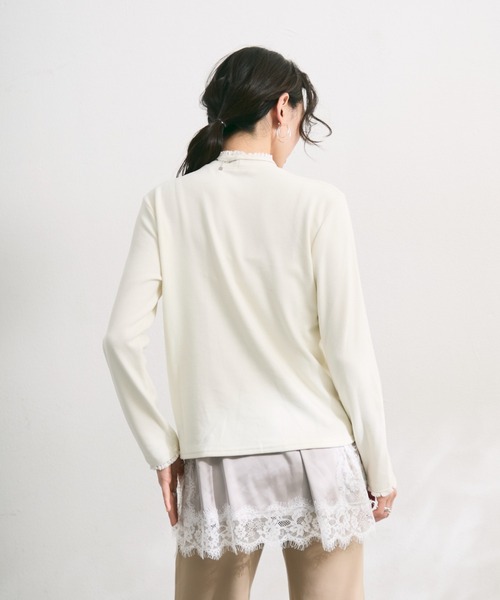 Lutim by u(ルチバイユー)の「レースフリルハイネックトップス(Tシャツ/カットソー・レディース・アイボリー/ブラック/チャコールグレー・FREE)」の6枚目の写真