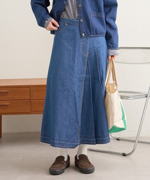 GEVACO（ゲバコ）の「【GEVACO】デニムプリーツスカート（スカート・レディース・ブルー・ONE SIZE）」の4枚目の写真