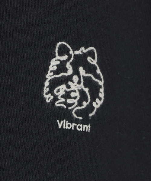 B.C STOCK(ベーセーストック)の「ドッグ コード刺繍 クルーネックスウェット(スウェット・メンズ・ブラック/チャコールグレー/ホワイト・LARGE/MEDIUM)」の18枚目の写真