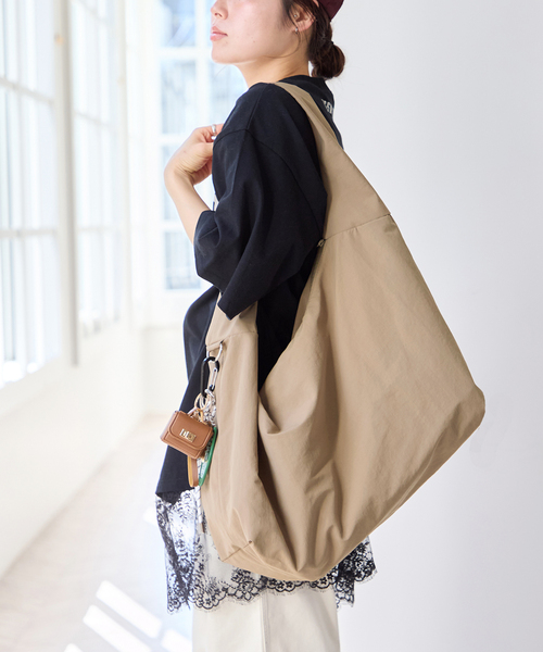U by SPICK&SPAN(ユーバイスピックアンドスパン)の「U by SPICK&SPAN ショルダーBAG(ショルダーバッグ・レディース・ブラック/ベージュ・FREE)」の19枚目の写真