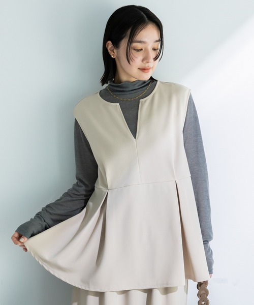 Green　Parks（グリーンパークス）の「楽ちんリップルペプラムベスト（ベスト・レディース・ライトベージュ/ブラック・FREE）」の2枚目の写真