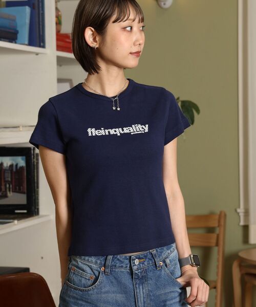 FFEIN（フェイン）の「【FFEIN（フェイン）】テレコリブレディースTシャツ / 半袖 レディース クルーネック プリント ピチT ちびT 短丈（Tシャツ/カットソー・レディース・ホワイト/ネイビー/ブラック・FREE）」の13枚目の写真