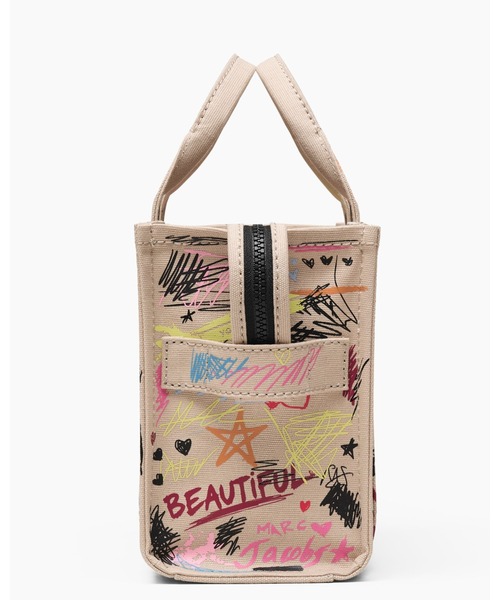 MARC JACOBS(マークジェイコブス)の「PUNK SCRIBBLE CANVAS TOTE BAG SMALL/ザ パンク スクリブル キャンバス スモール トート バッグ(トートバッグ・レディース・ベージュ系その他・ONE SIZE)」の5枚目の写真