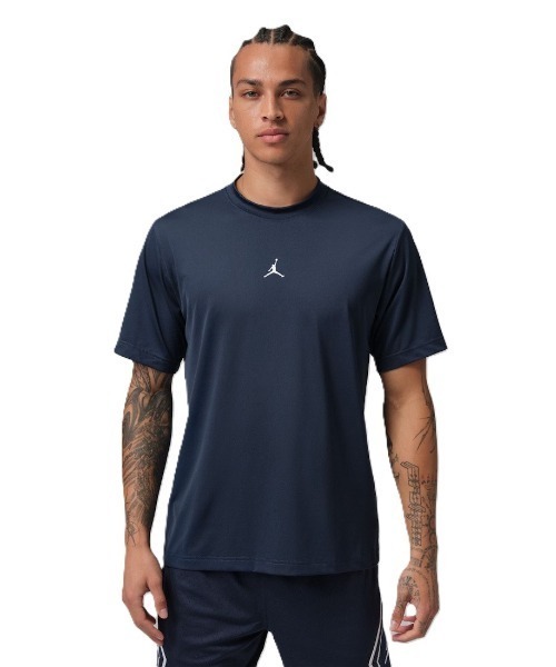 Jordan(ジョーダン)の「ジョーダン ジョーダン DF SPT ESS S/S トップ(Tシャツ/カットソー・メンズ・ネイビー・S/M/L/XL)」の1枚目の写真